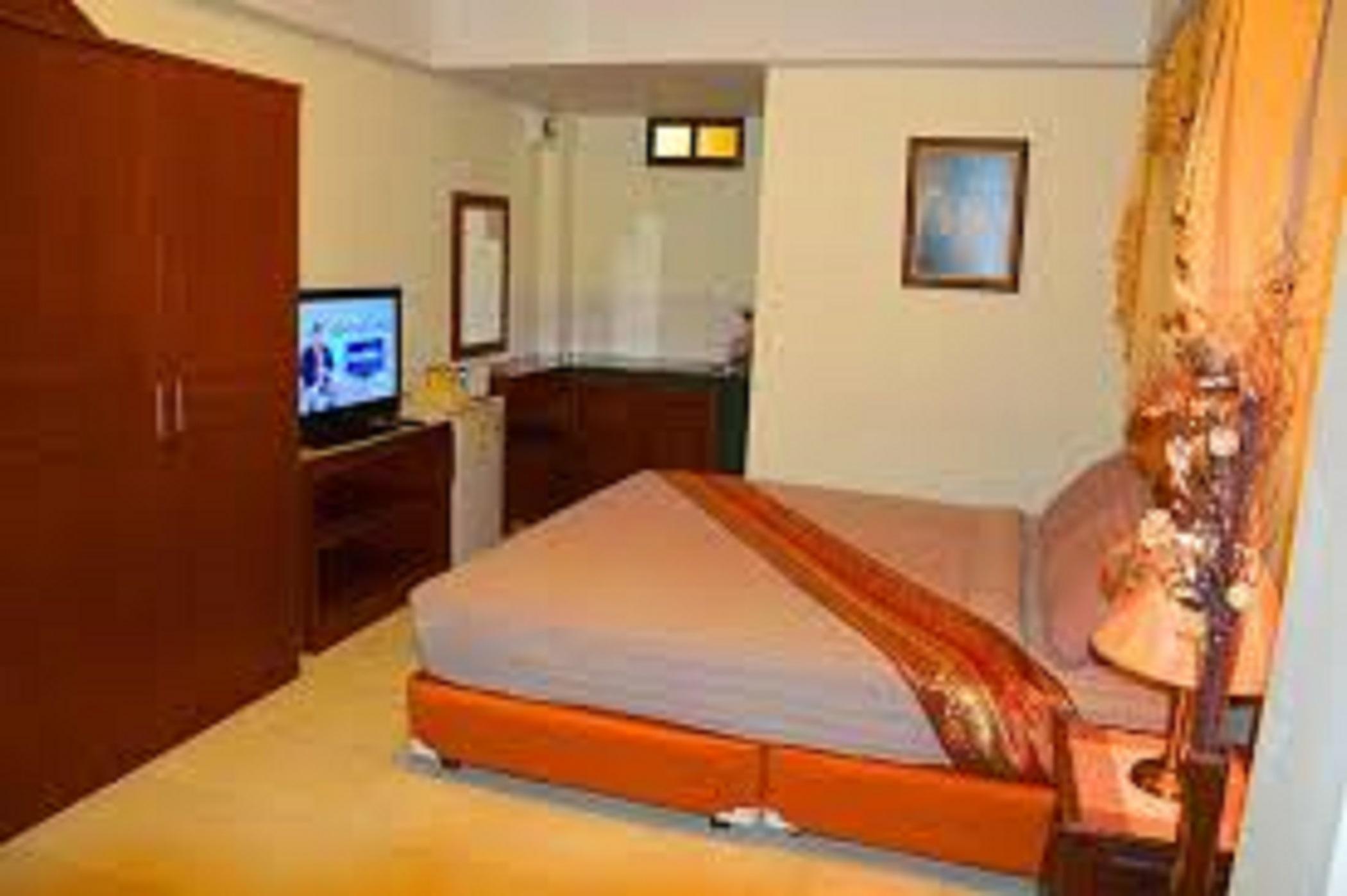 โรงแรมซิลเวอร์โกลด์ การ์เด้นท์ สุวรรณภูมิ แอร์พอร์ต โรงแรม กรุงเทพมหานคร
