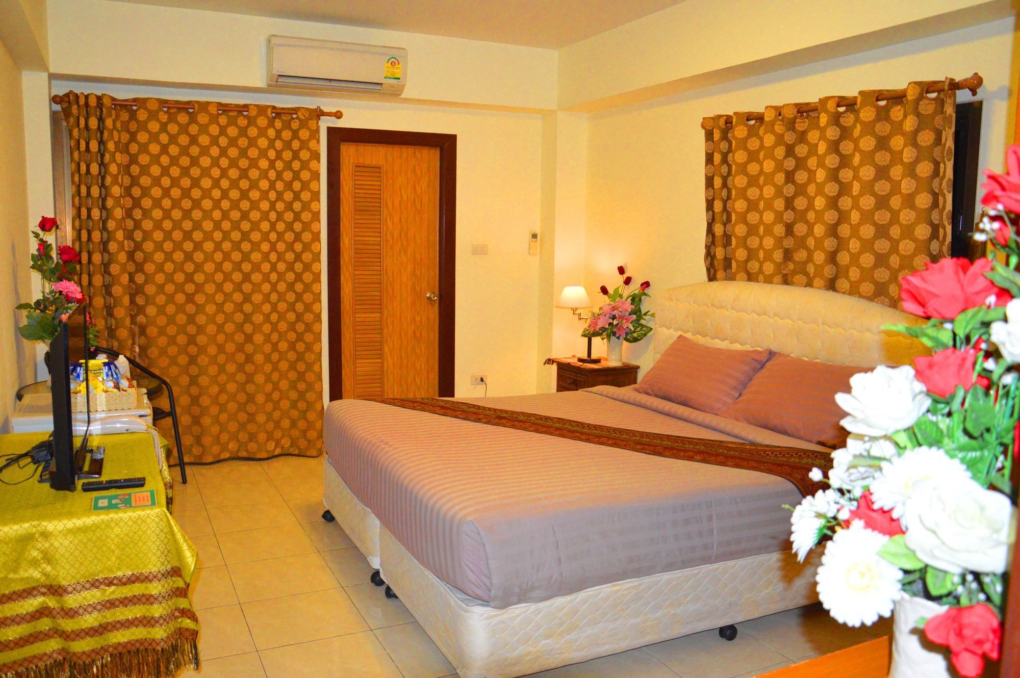 โรงแรมซิลเวอร์โกลด์ การ์เด้นท์ สุวรรณภูมิ แอร์พอร์ต กรุงเทพมหานคร
