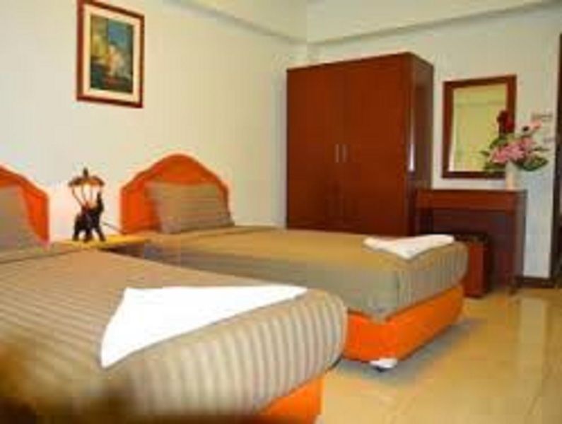 โรงแรม โรงแรมซิลเวอร์โกลด์ การ์เด้นท์ สุวรรณภูมิ แอร์พอร์ต 3*