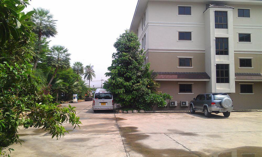 โรงแรม โรงแรมซิลเวอร์โกลด์ การ์เด้นท์ สุวรรณภูมิ แอร์พอร์ต