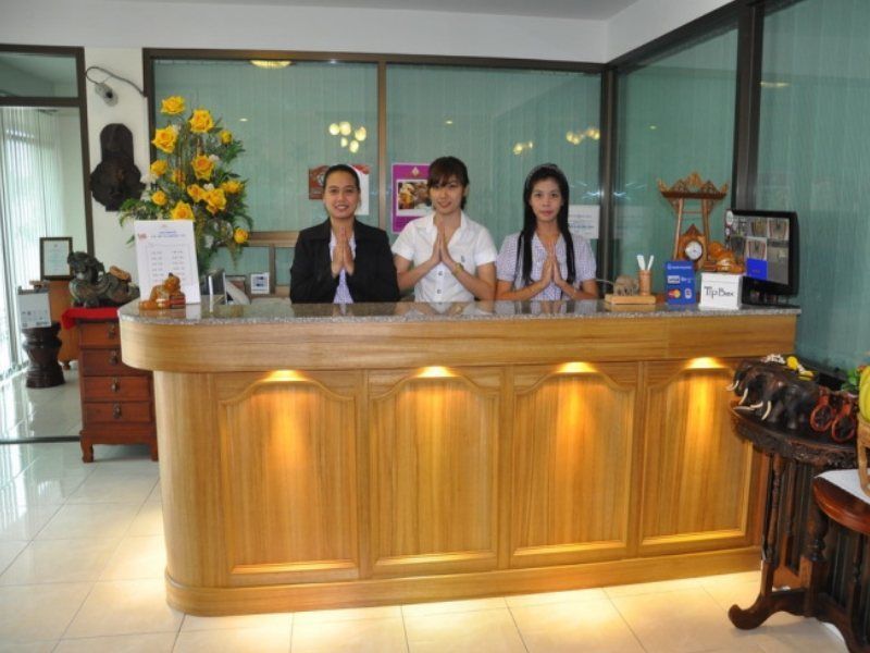 โรงแรมซิลเวอร์โกลด์ การ์เด้นท์ สุวรรณภูมิ แอร์พอร์ต 3*