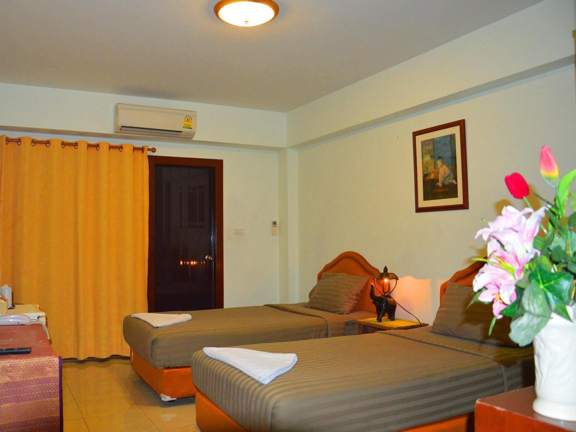 โรงแรมซิลเวอร์โกลด์ การ์เด้นท์ สุวรรณภูมิ แอร์พอร์ต